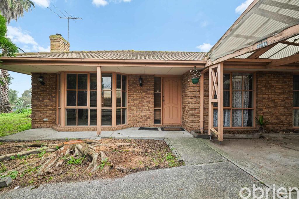 22 Phelan Dr, Cranbourne North, VIC 3977