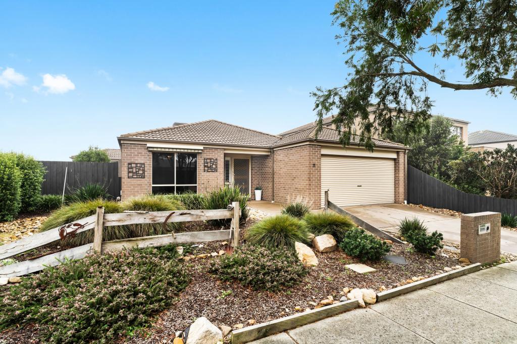 11 LILY WAY, SKYE, VIC 3977