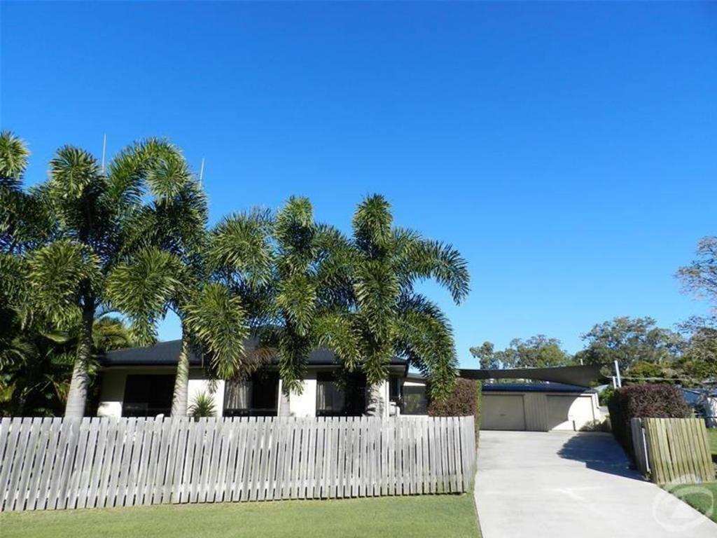 11 Rasmussen Ct, Armstrong Beach, QLD 4737