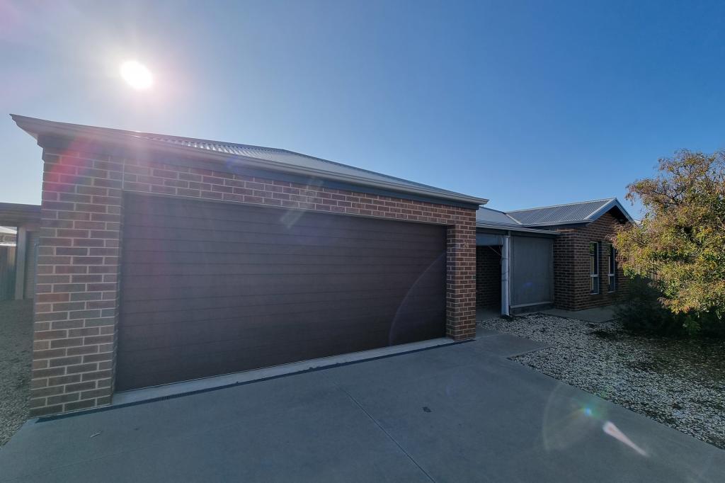 24 Betty Krake Dr, Red Cliffs, VIC 3496