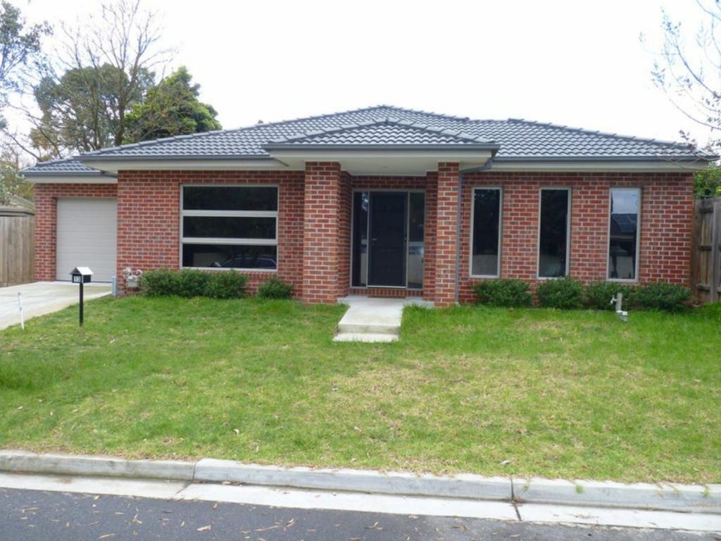 13 Hansford Cl, Kilsyth, VIC 3137