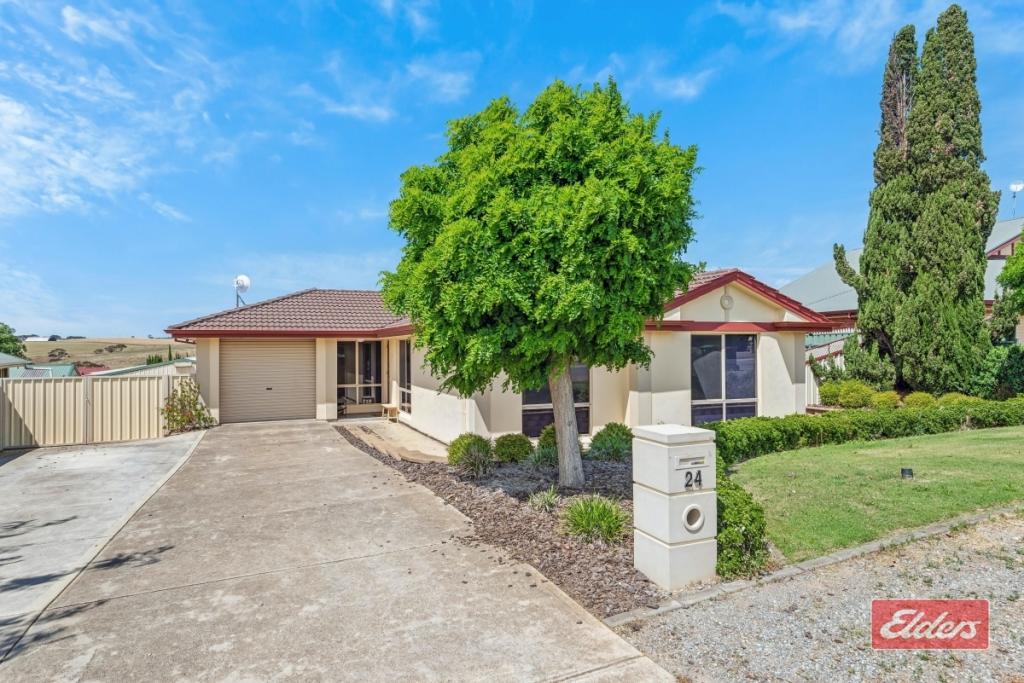 24 OAKLANDS CCT, HEWETT, SA 5118