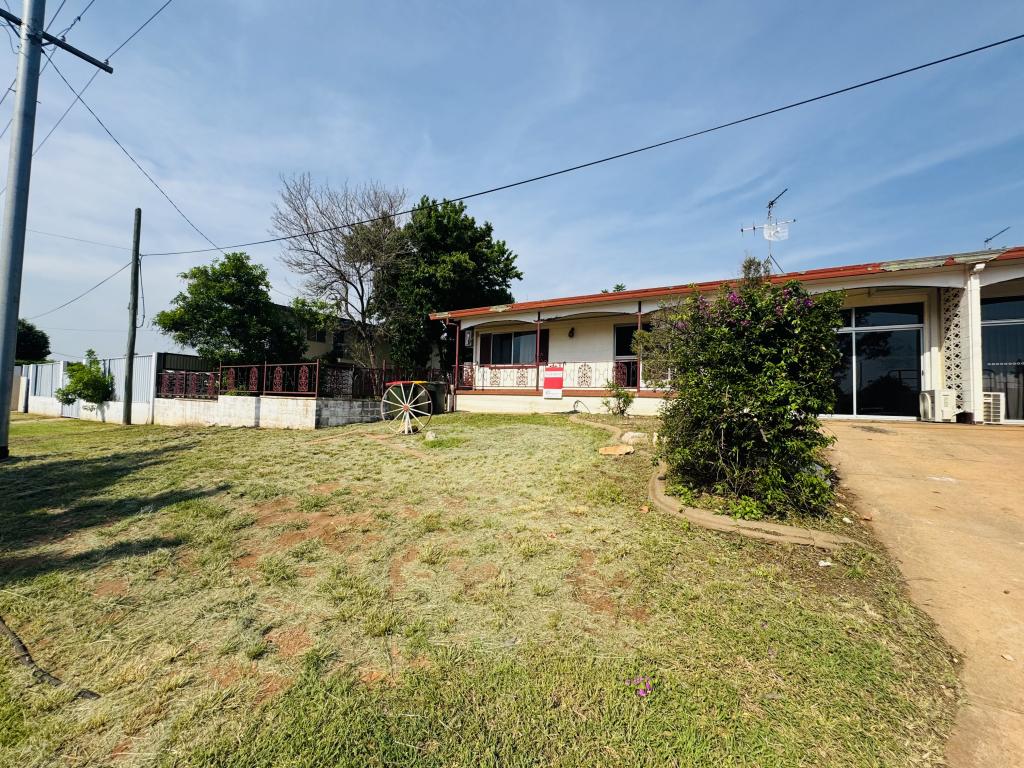 Unit 1/11 Raven Cres, Mount Isa, QLD 4825