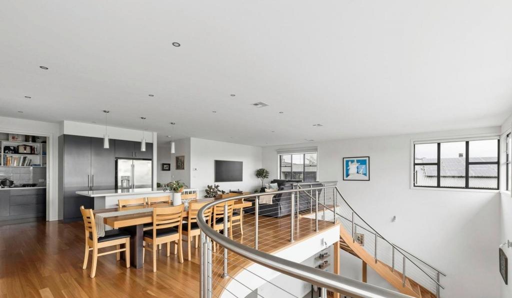 4c Chesterfield Ct, Newtown, VIC 3220