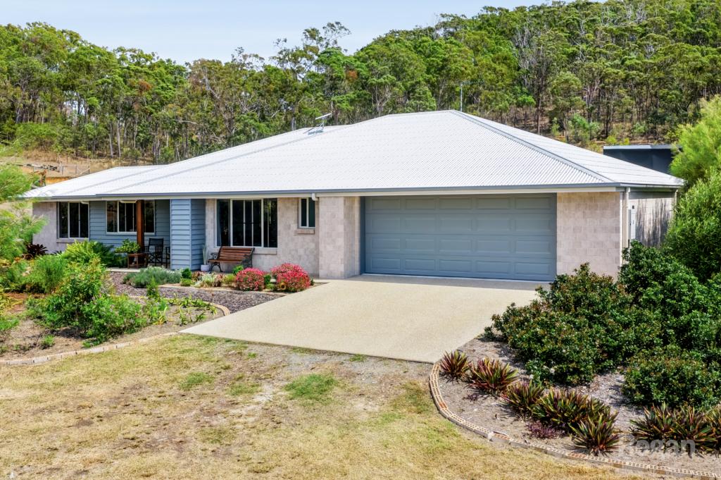 52 Hitching Rail Dr, Tanby, QLD 4703
