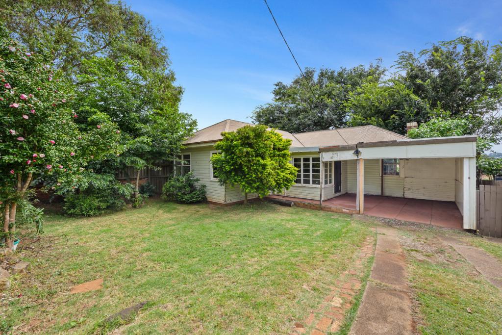 157 Perth St, South Toowoomba, QLD 4350