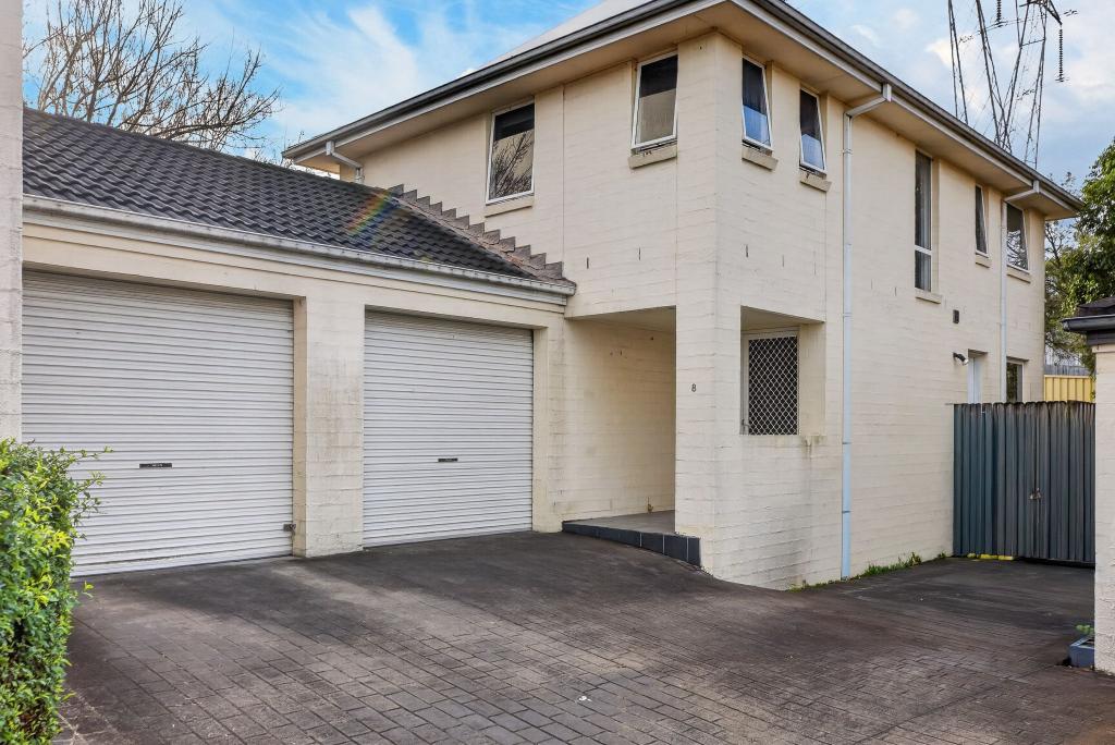 8/18-36 Glenfield Dr, Currans Hill, NSW 2567