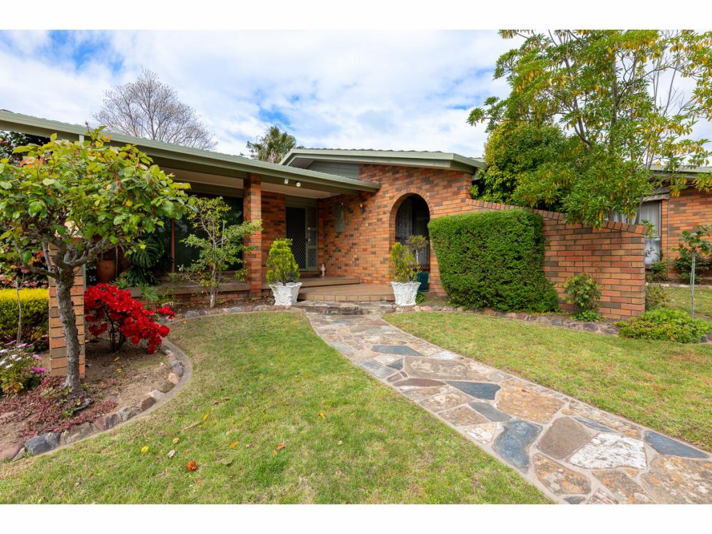 10 Scarborough Dr, Wodonga, VIC 3690