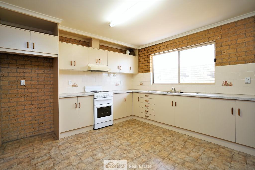 4/5 Bringan St, Griffith, NSW 2680
