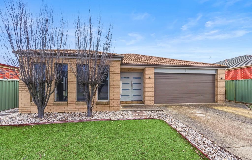 10 Waterford Dr, Miners Rest, VIC 3352