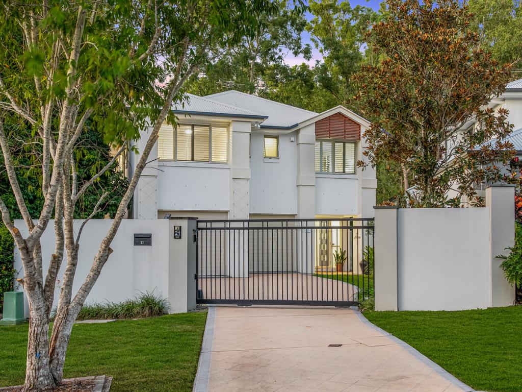 21 Fairway Ct, Mount Ommaney, QLD 4074