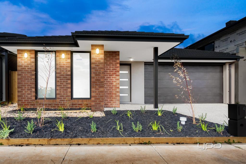 4 Stricta Cct, Fraser Rise, VIC 3336