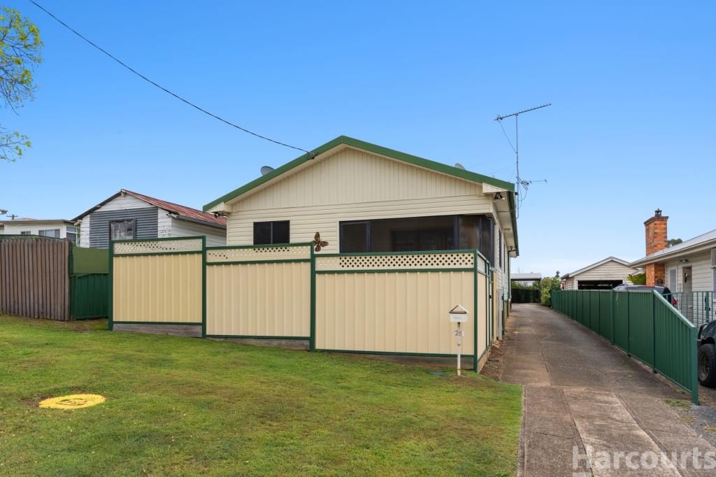 28 COCHRANE ST, WEST KEMPSEY, NSW 2440