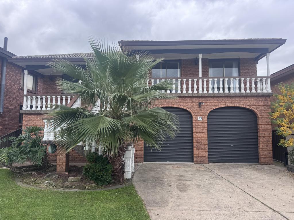 43 Oliveri Cres, Green Valley, NSW 2168