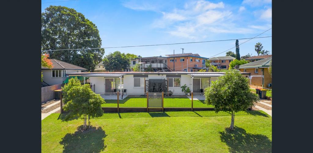 2/224 Macdonnell Rd, Clontarf, QLD 4019