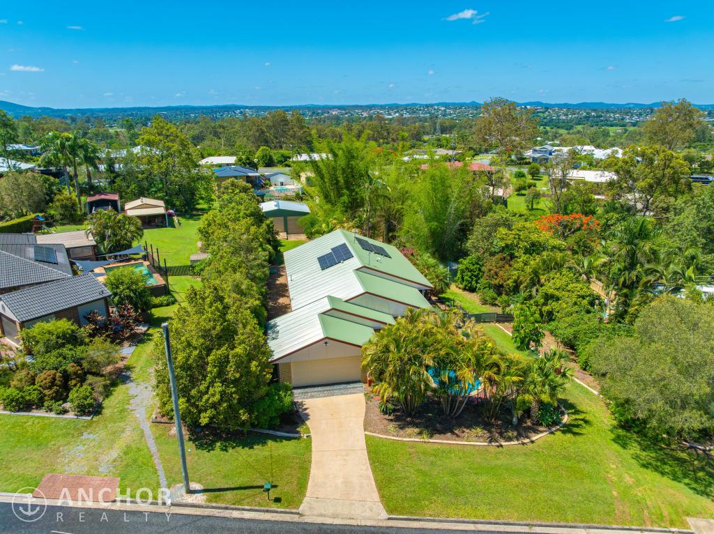 10 Luckona Ct, Southside, QLD 4570