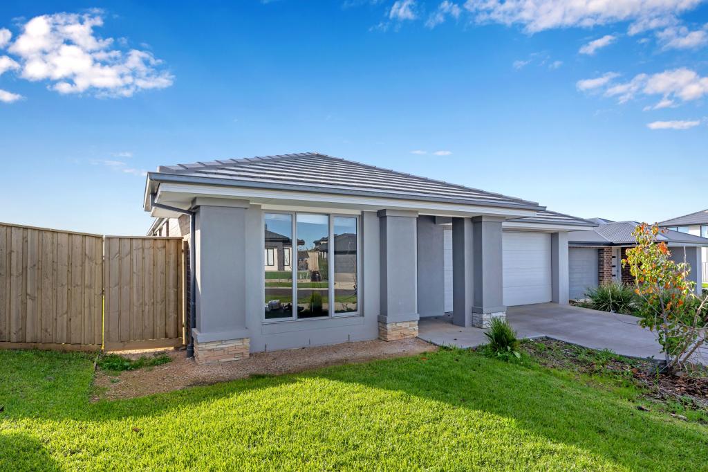 13 Lancashire Dr, Werribee, VIC 3030