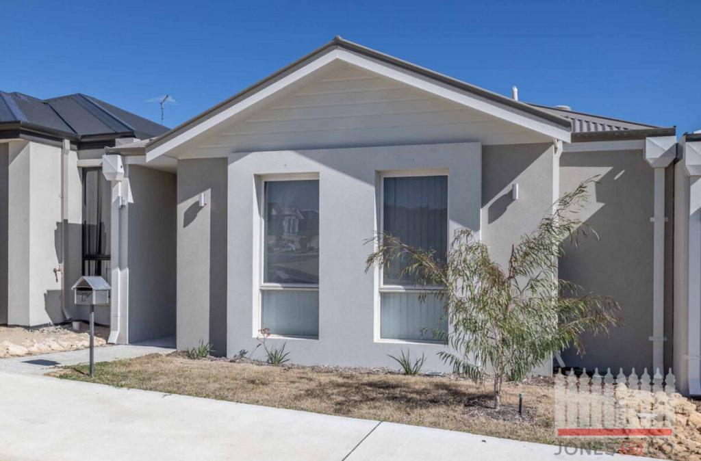 17 Lowlands Rd, Two Rocks, WA 6037