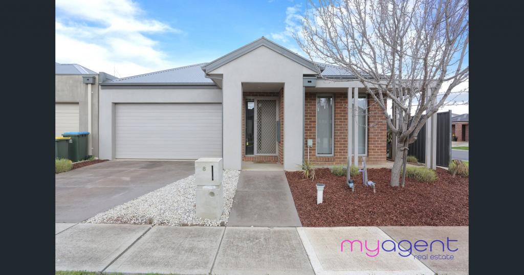 8 Fawkner Rd, Manor Lakes, VIC 3024