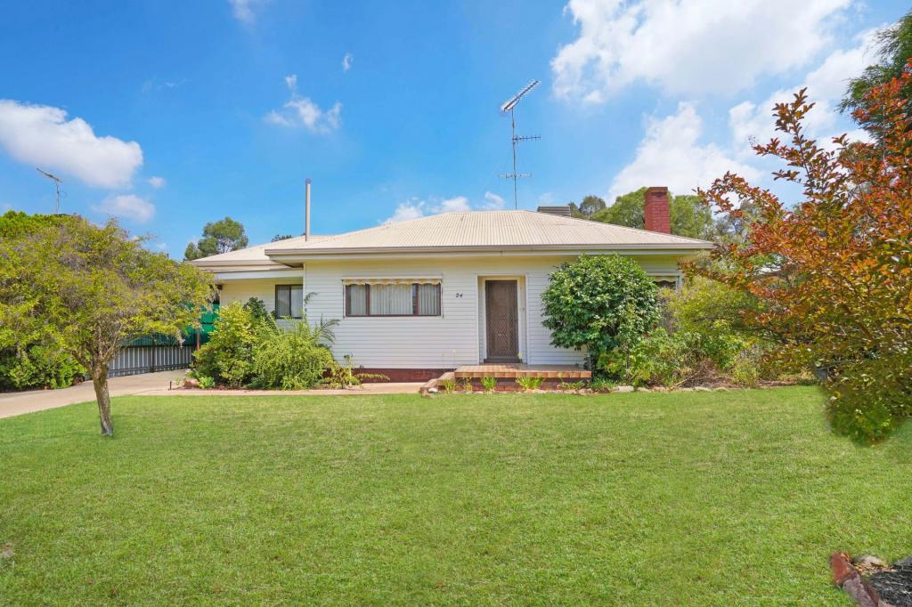 24 Curtin St, Griffith, NSW 2680