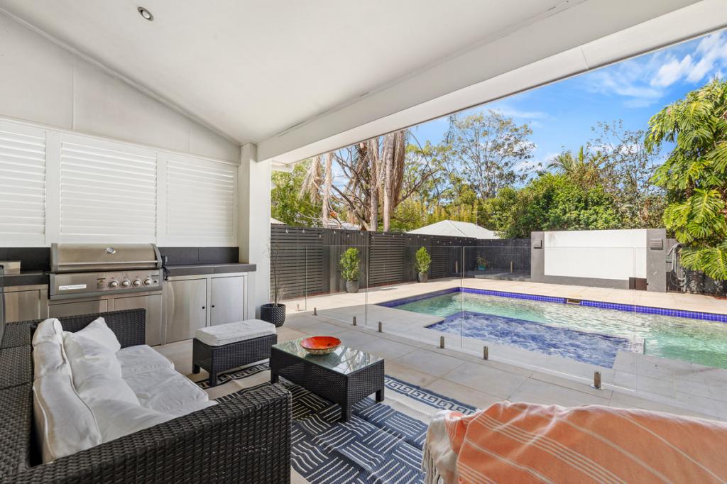 10 Buckland St, Wellington Point, QLD 4160