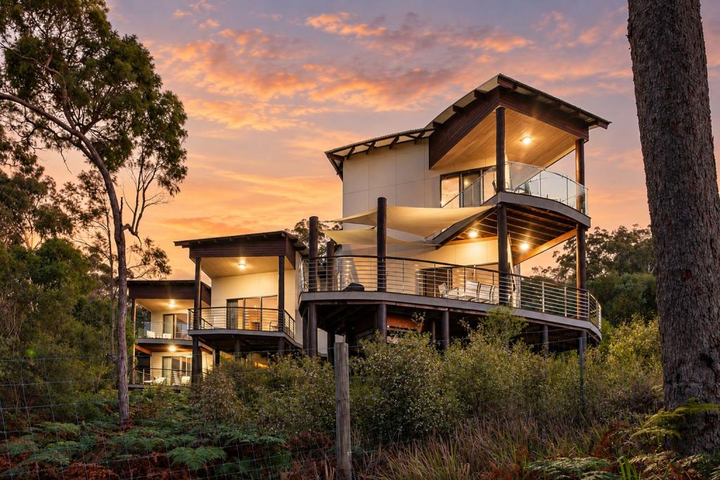 684 SUNSET BEACH WAY (K'GARI), FRASER ISLAND, QLD 4581