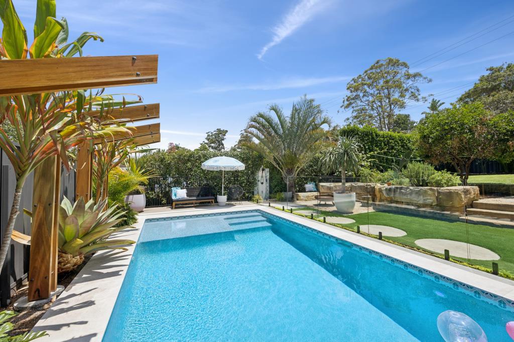 1 Plymouth Dr, Wamberal, NSW 2260