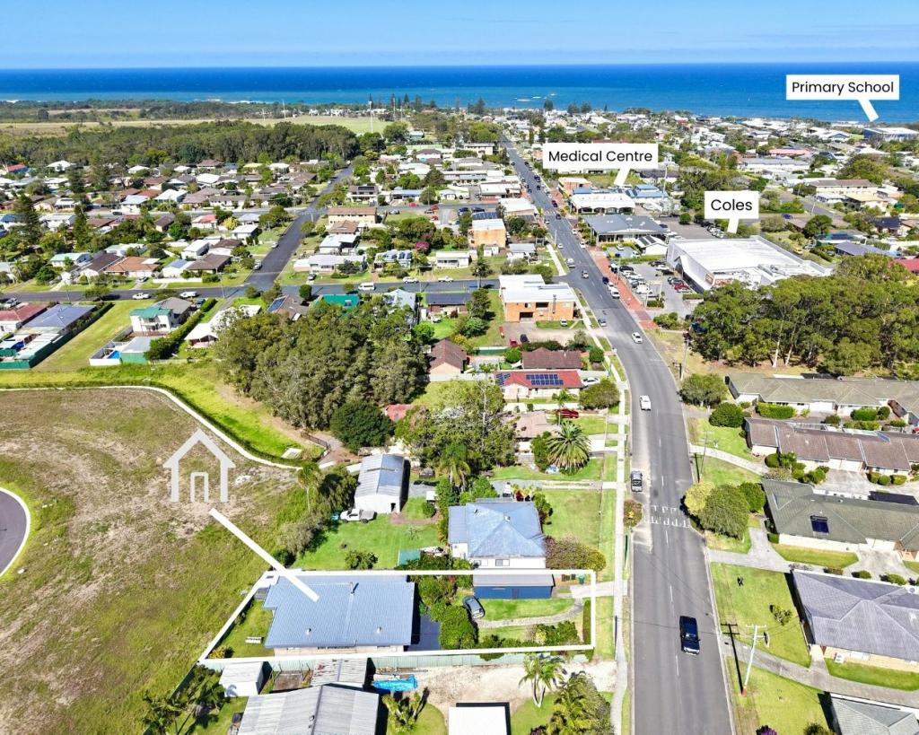 69 Old Bar Rd, Old Bar, NSW 2430