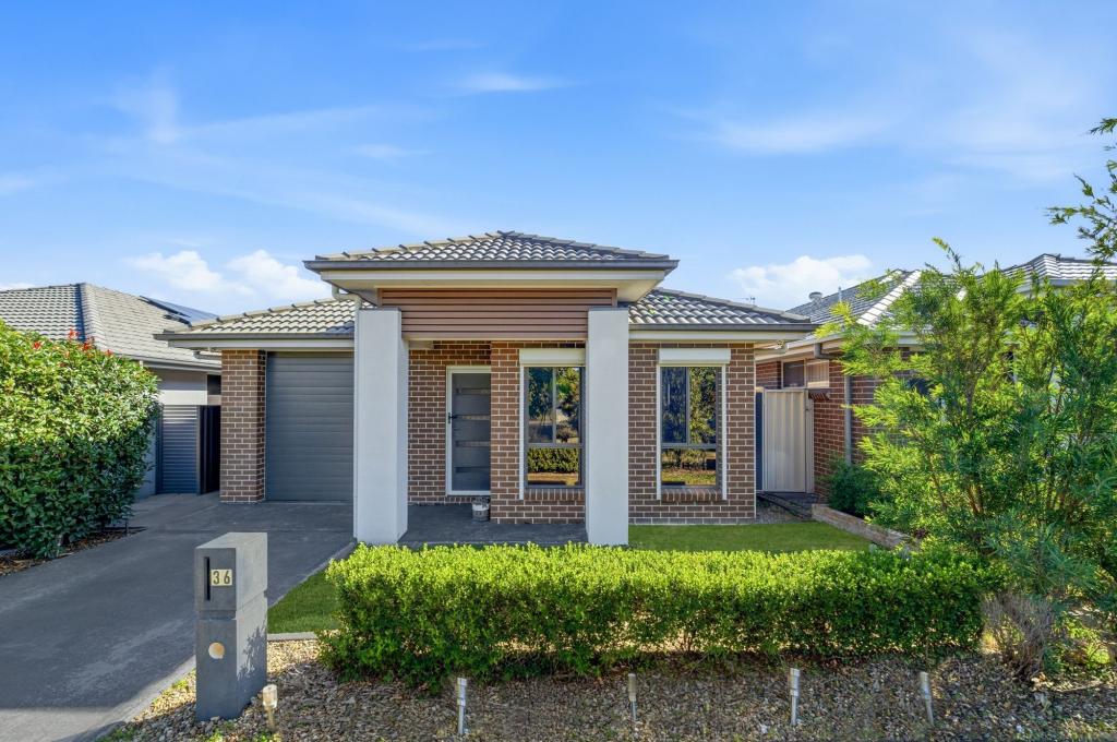 36 Nicholson Pde, Spring Farm, NSW 2570