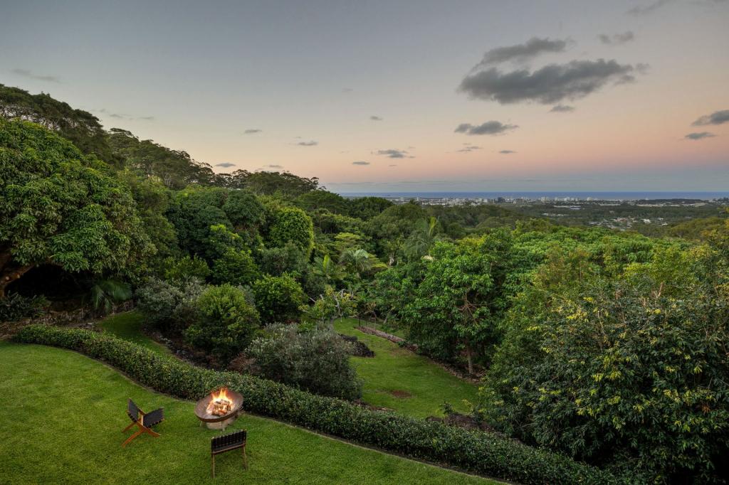 10 GOLF ST, BUDERIM, QLD 4556