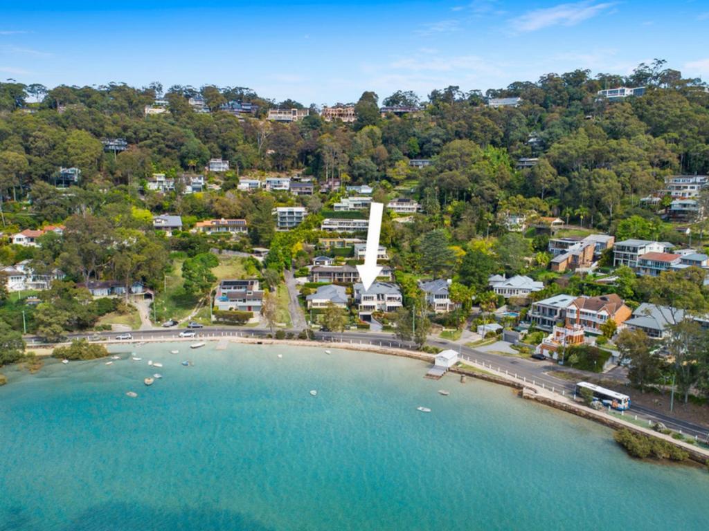 3/2137b Pittwater Rd, Church Point, NSW 2105