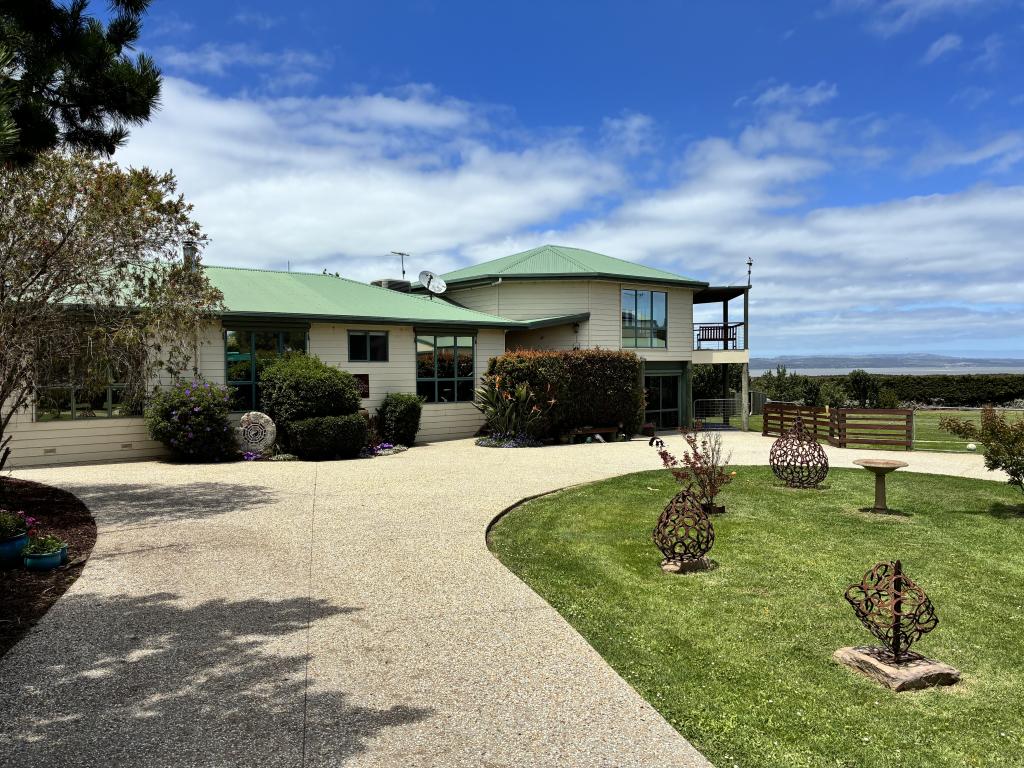 225 Bay Rd, Jam Jerrup, VIC 3984
