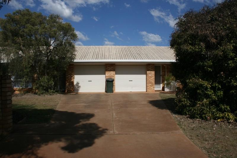 2/22 Youngman St, Kingaroy, QLD 4610