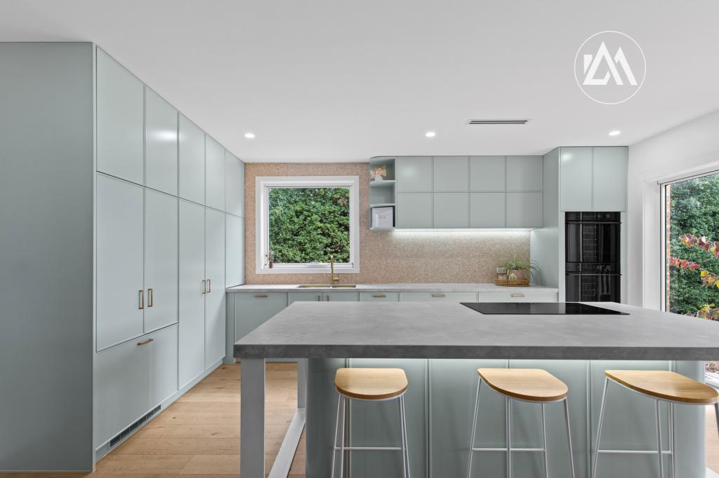 9 Heatherwood Gr, Langwarrin, VIC 3910