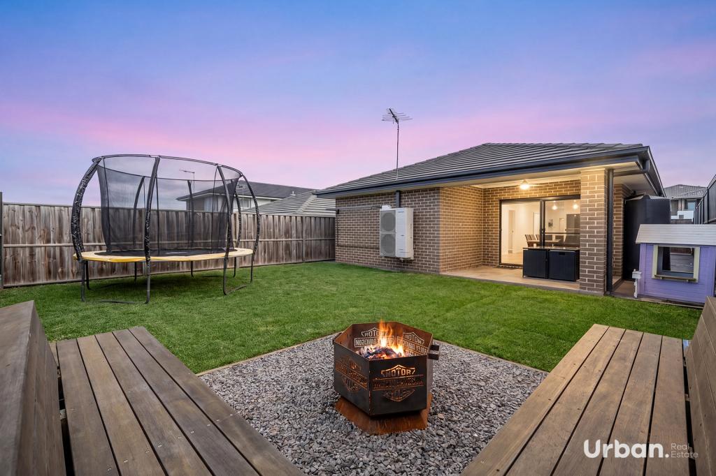 13 Blazer St, Box Hill, NSW 2765