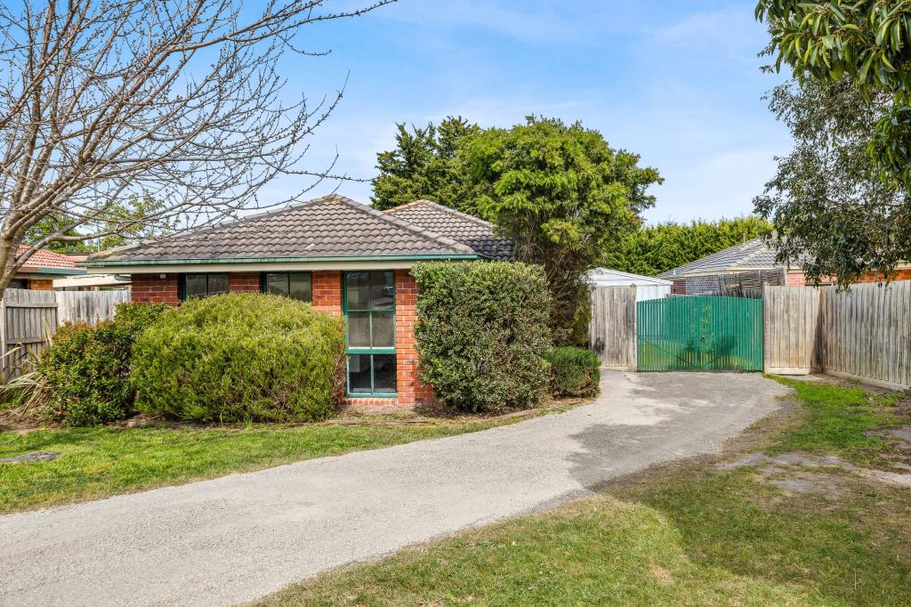 9 Smethurst Ave, Pakenham, VIC 3810
