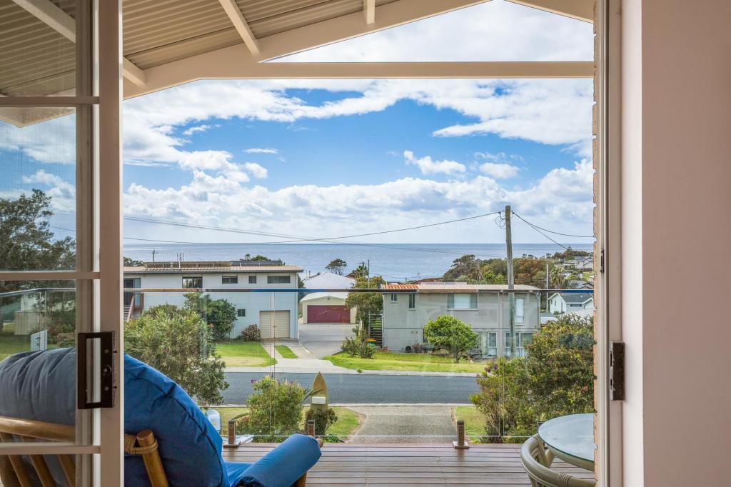 37 Cresswick Pde, Dalmeny, NSW 2546