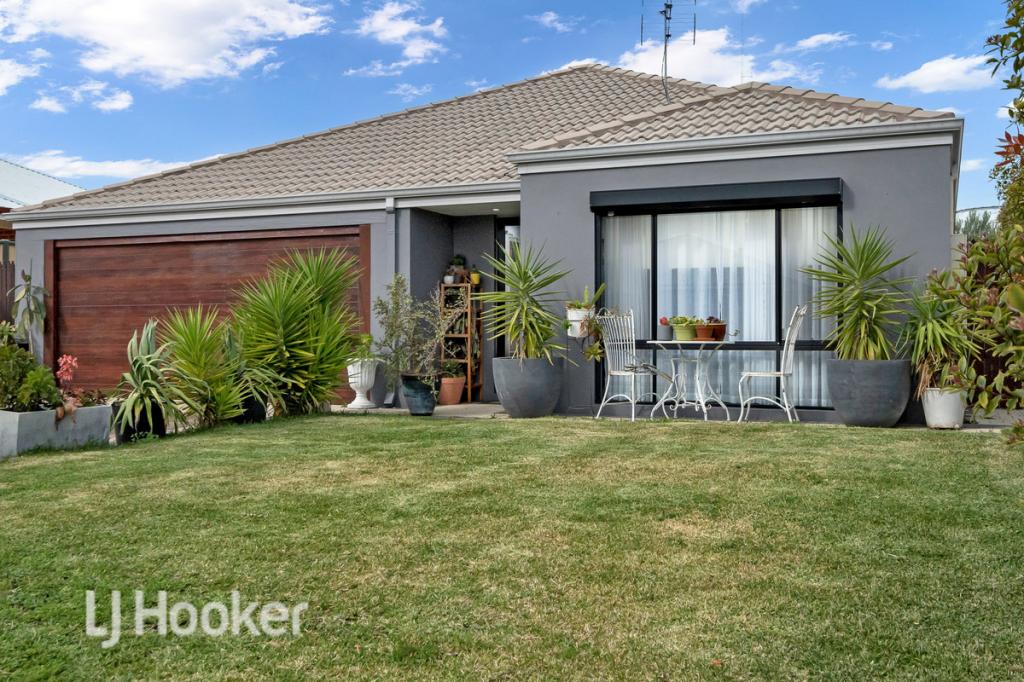 52 Blackwood Mndr, Yanchep, WA 6035