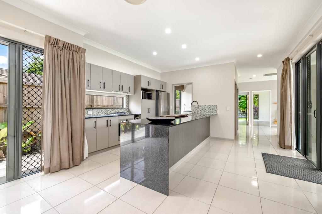 5/5 The Entrance, Kewarra Beach, QLD 4879