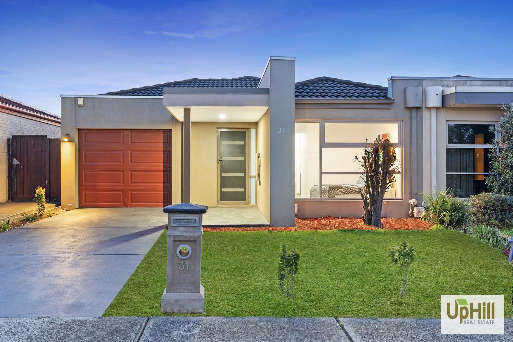 31 Pasadena Bvd, Clyde, VIC 3978