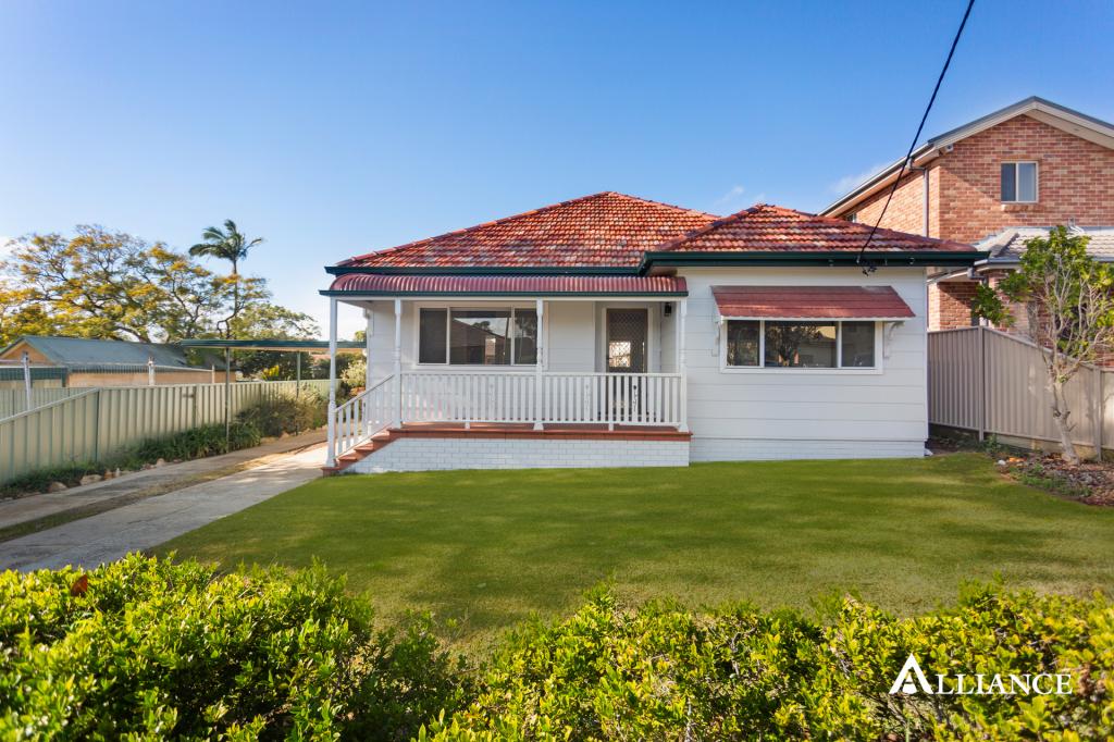33 Kennedy St, Picnic Point, NSW 2213