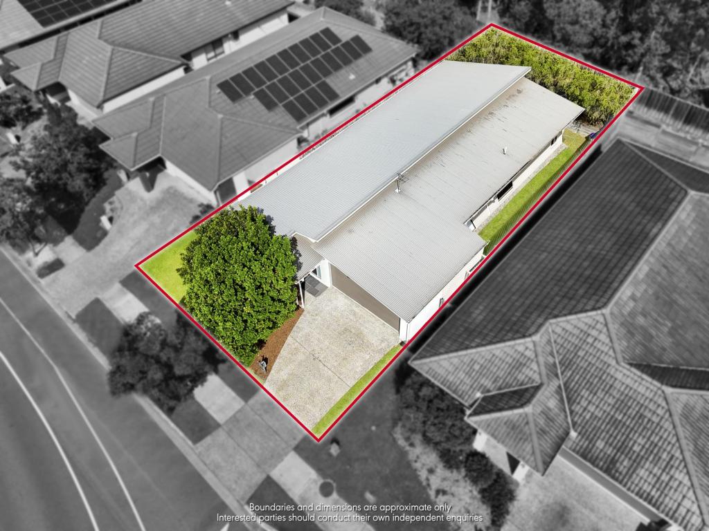 542 GAINSBOROUGH DR, PIMPAMA, QLD 4209
