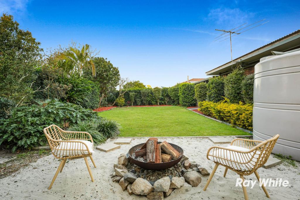 15 Carlos St, Hillcrest, QLD 4118