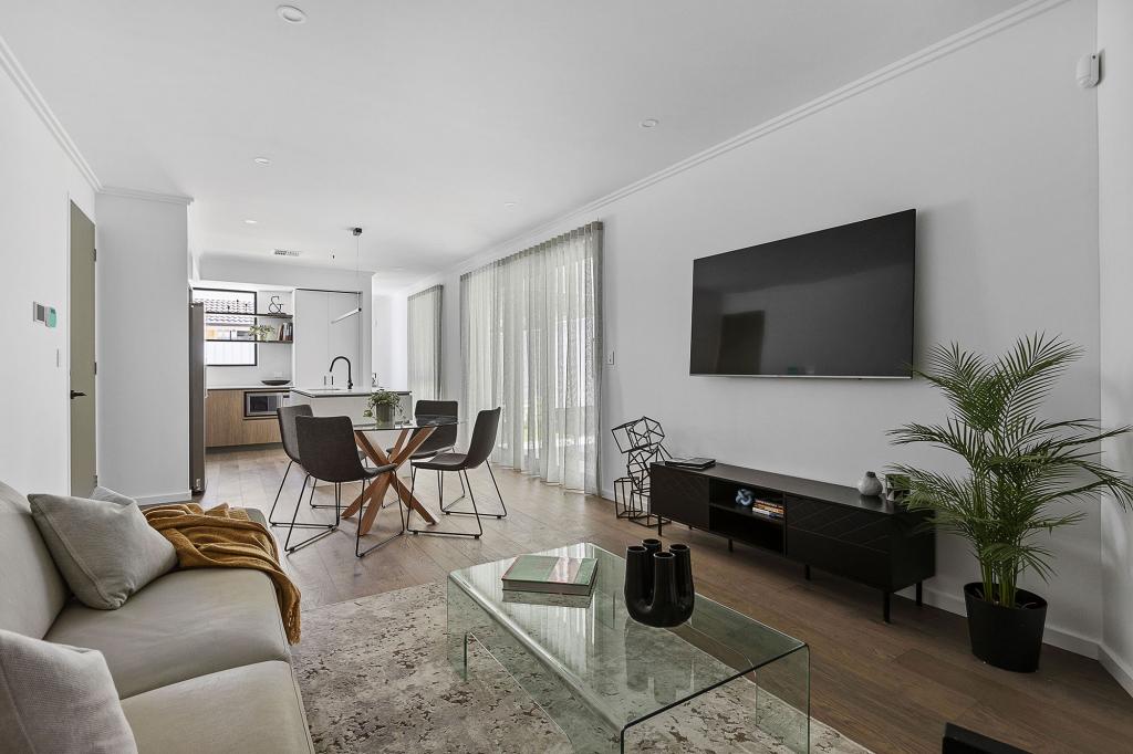 6D LOWTHER TCE, NOLLAMARA, WA 6061