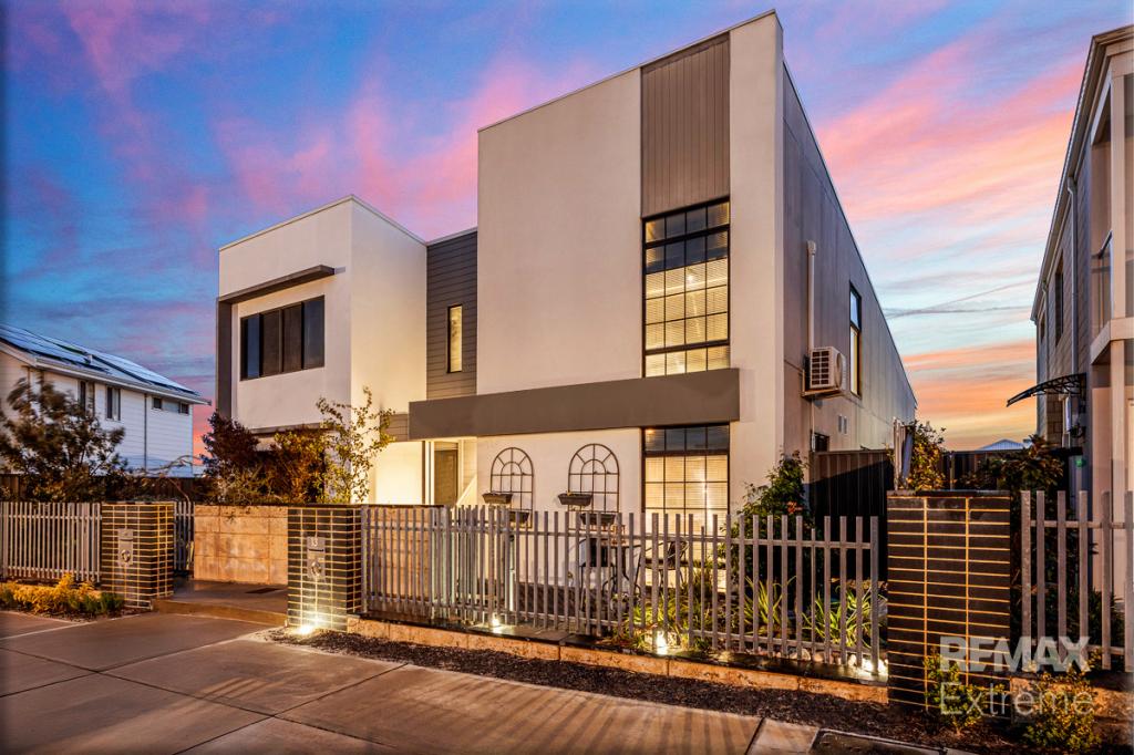 13 Mirabilis Ave, Jindalee, WA 6036