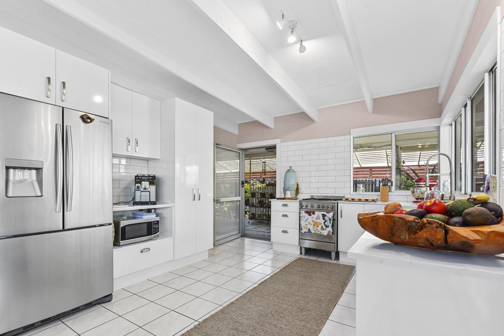 33 Drummer St, Tin Can Bay, QLD 4580