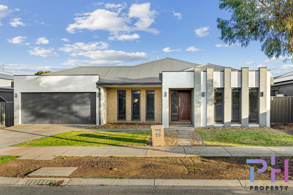 19 Brudian Dr, Strathfieldsaye, VIC 3551