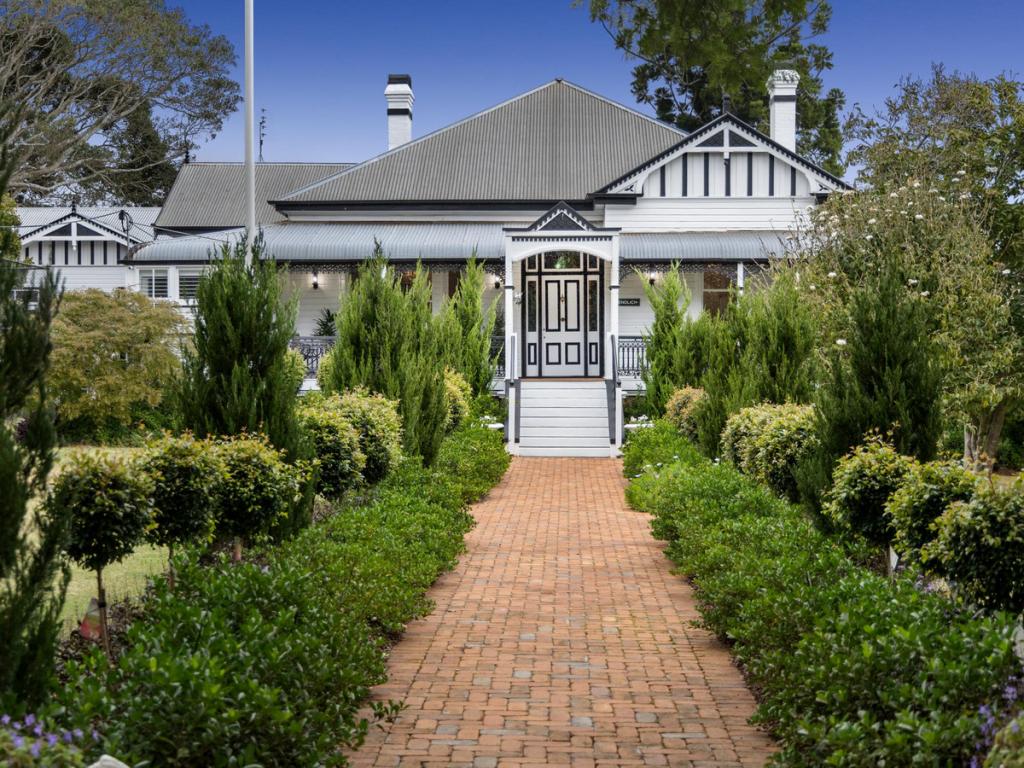 32-34 Crown St, Rangeville, QLD 4350