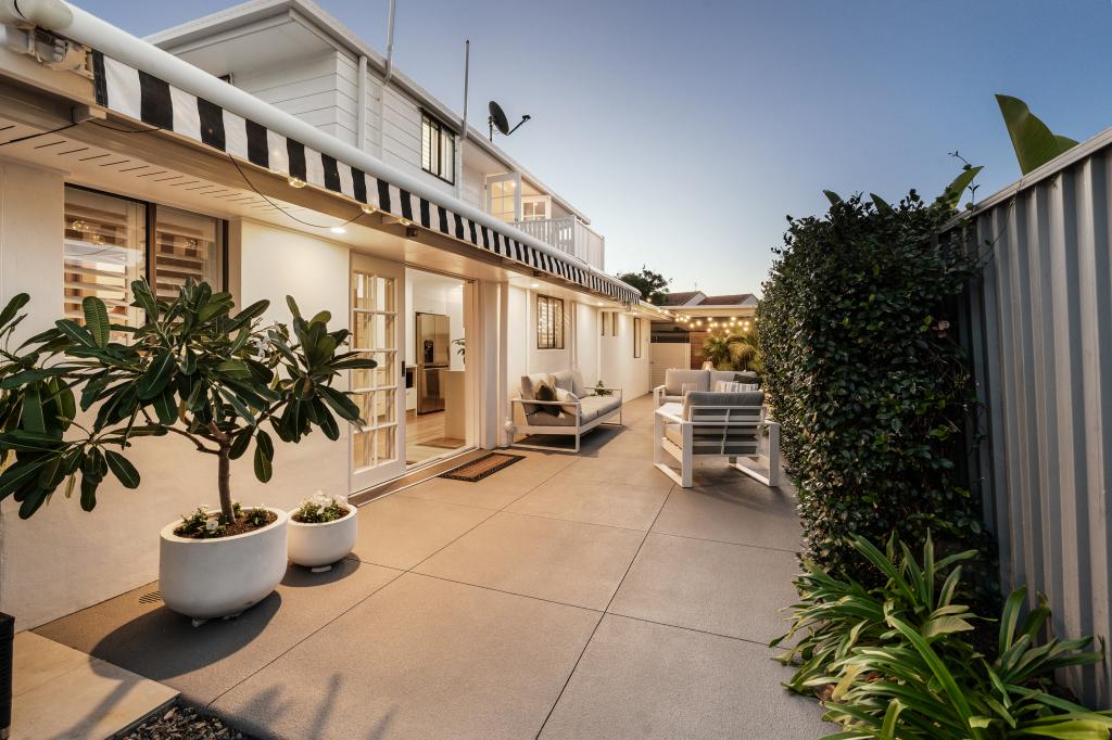 173 Markeri St, Mermaid Waters, QLD 4218