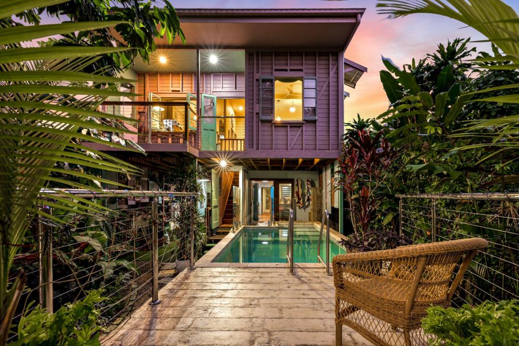 19 Cairns St, Cairns North, QLD 4870